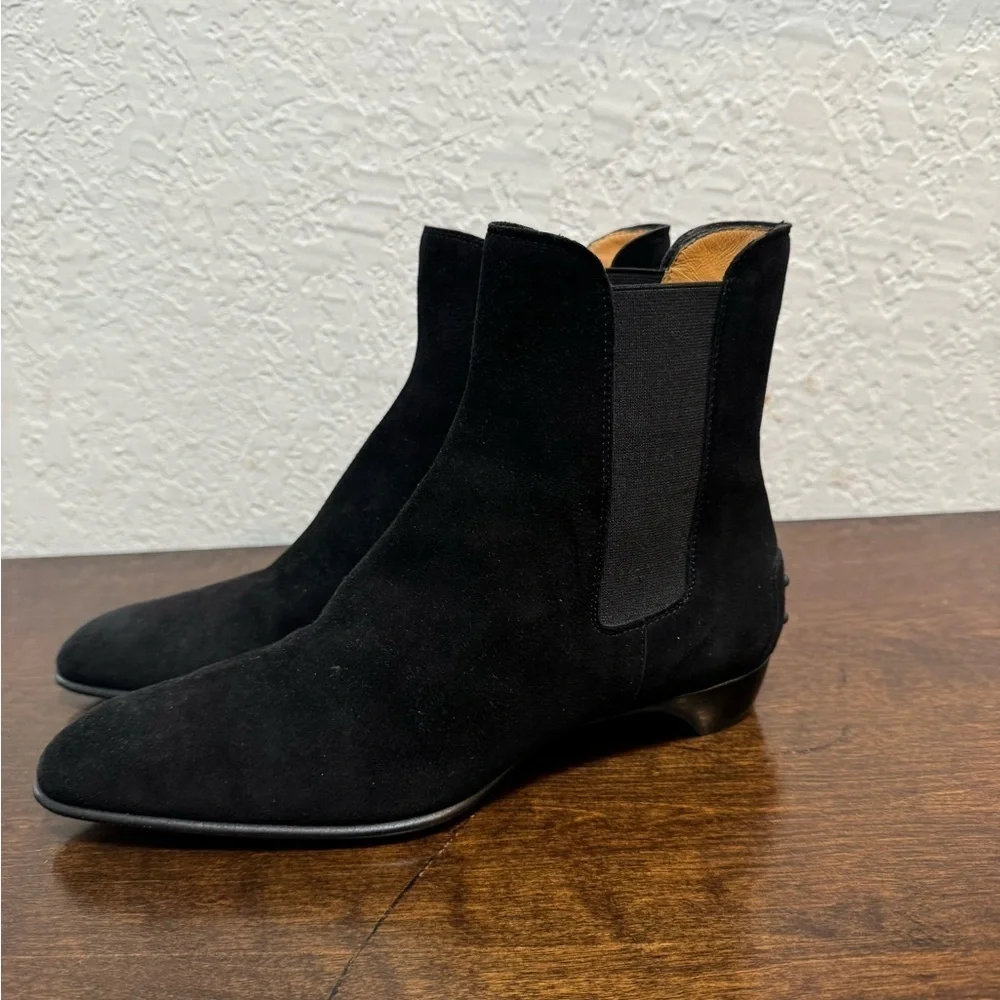 Tod’s Ankle Leather Boots